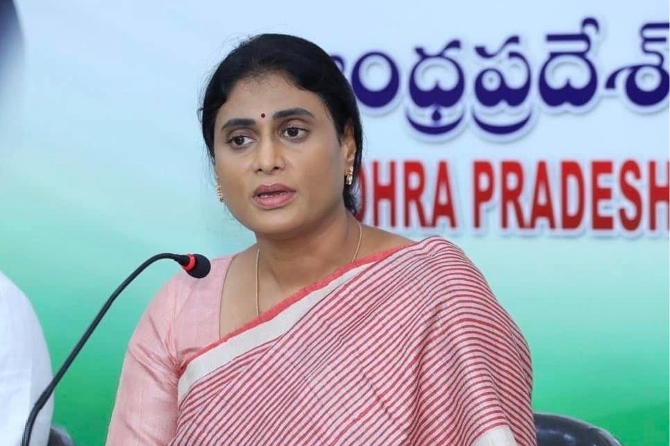 ఏపీ కాంగ్రెస్‌లో పెద్ద మార్పు రానుందా? షర్మిల స్థానంపై హైకమాండ్ ఆలోచనలు!