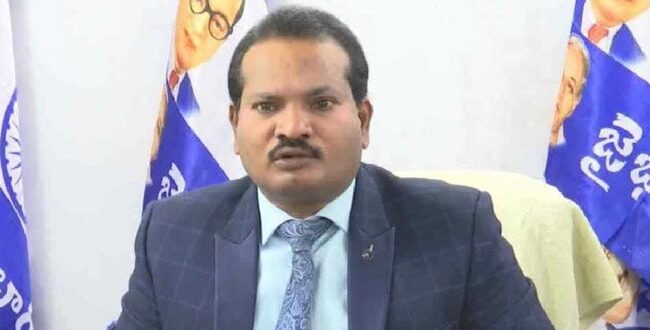 చంద్రబాబు కేసులు రీ ఓపెన్ చేస్తా… లేకపోతే న్యాయవాద వృత్తి వదిలేస్తా”: జడ శ్రావణ్ కుమార్